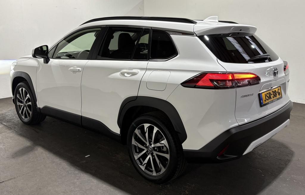 Toyota Corolla Cross hybrid 200 style| adap.cruise| camera| pdc| keyless