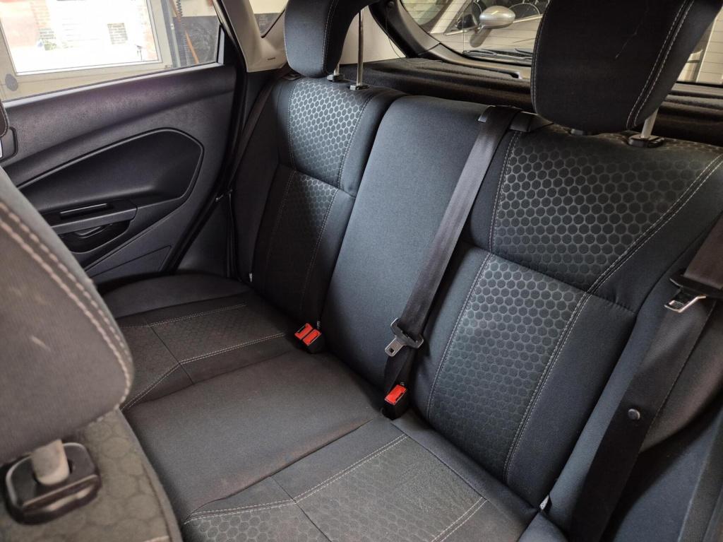 Ford Fiesta 1.25 titanium / keyless / cruisecontrol / nieuwe distriebutieri