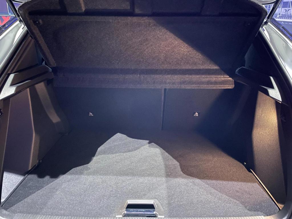 Peugeot 2008 1.2 puretech allure *camera*carplay*led*keyless