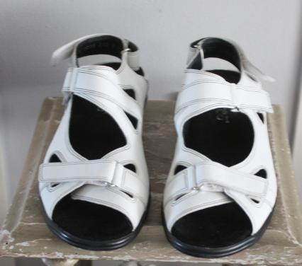 Witte sandalen durea maat4E