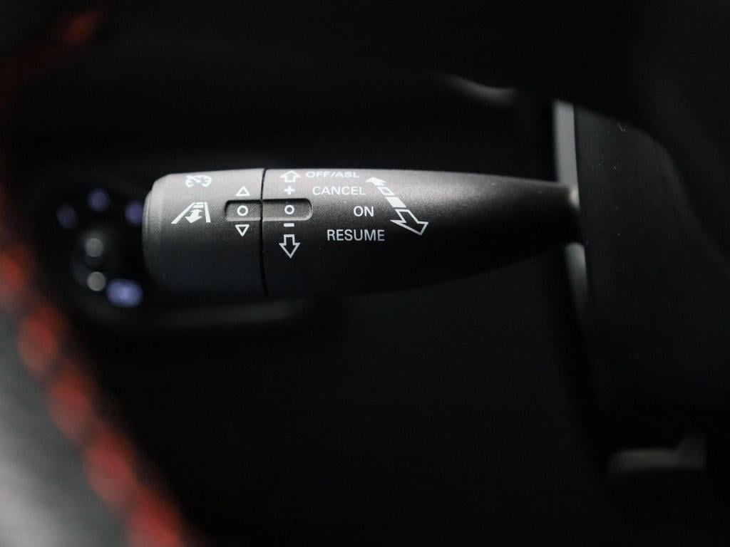 MG Zs Ev long range luxury 70 kwh | leder | panoramadak | led koplampen | 3