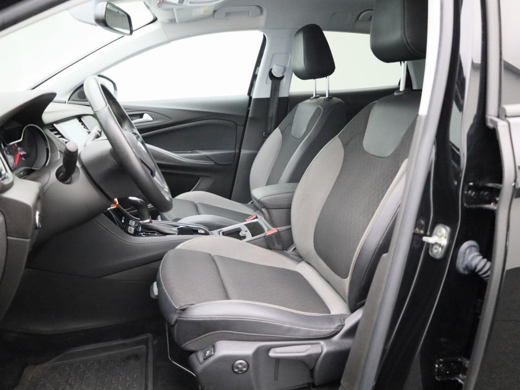 Opel Grandland X 1.2 turbo elegance | automaat | trekhaak | lmv | parkeer s