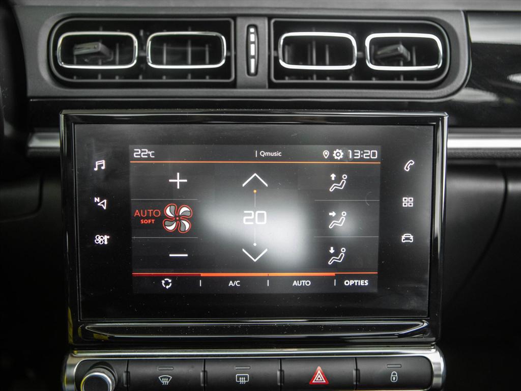 Citroen C3 1.2 puretech 82pk shine | panoramadak | stoelverwarming | cruise
