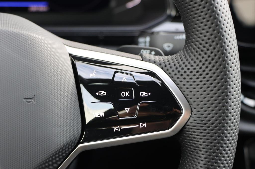 Volkswagen T-roc 1.5 tsi r-line 150pk dsg7