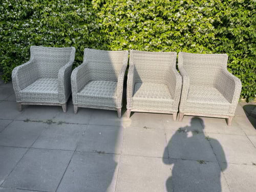 4 loungestoelen