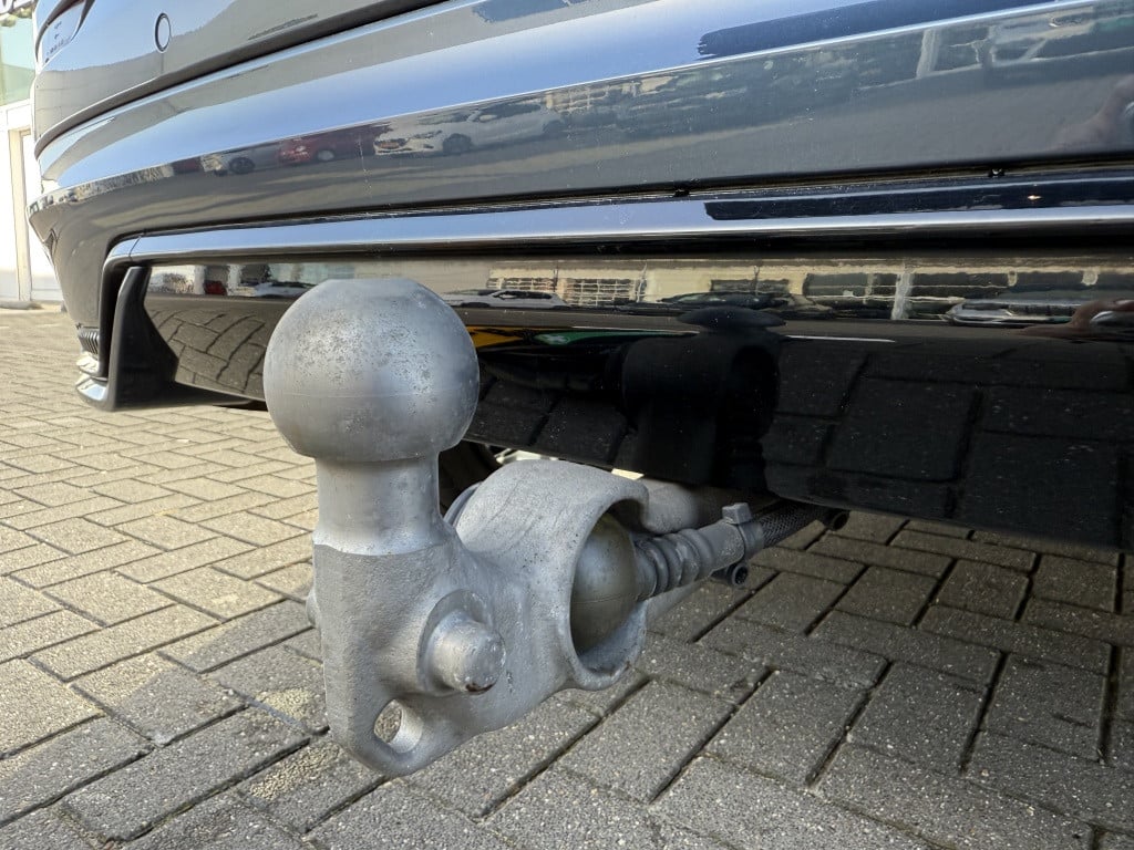 Volvo XC60 t8 455pk recharge plus dark| panodak| adap.cruise| trekhaak| ca