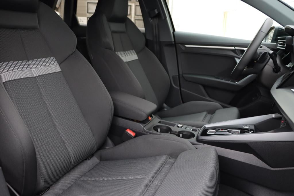 Audi A3 sportback 40 tfsi e s edition 204pk s-tronic