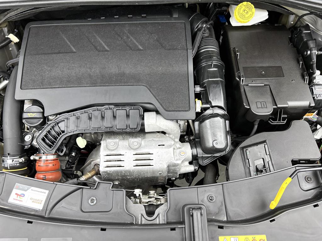 Citroen C3 110pk plus | rijklaar comfort seats | parkeersensoren achter |