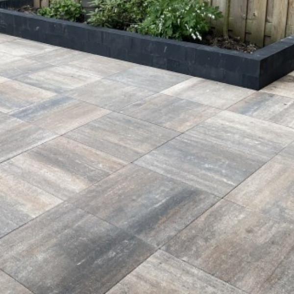 Actie! Terrastegel + ( met mini facet ) 60x60x 4cm €21.45 per m²