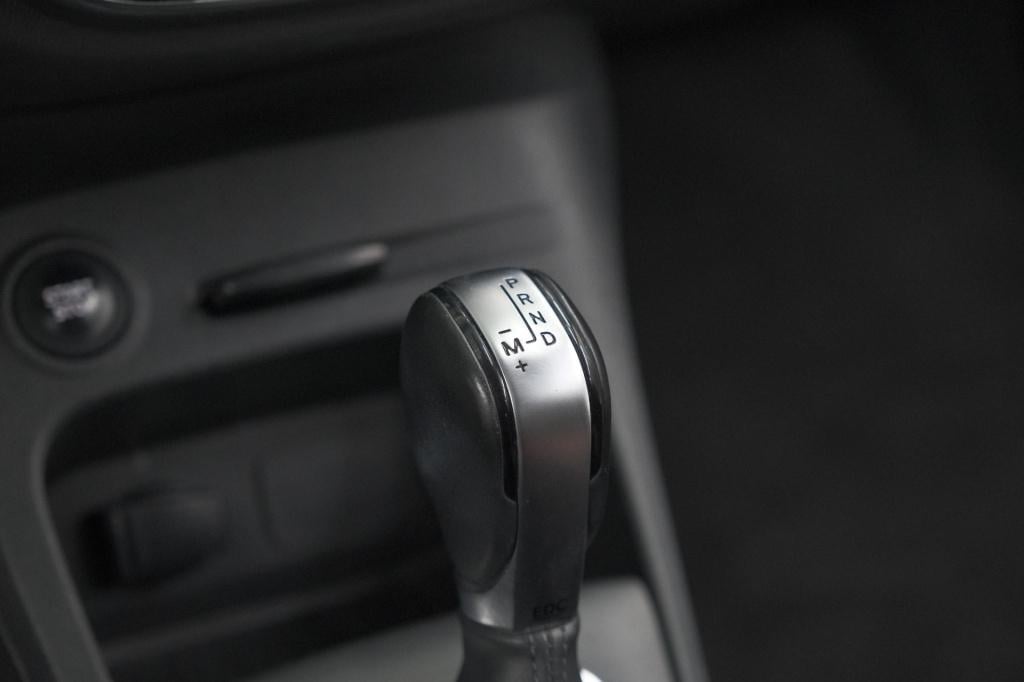 Renault Captur tce 120 edc intens | camera | stoelverwarming | navigatie | 