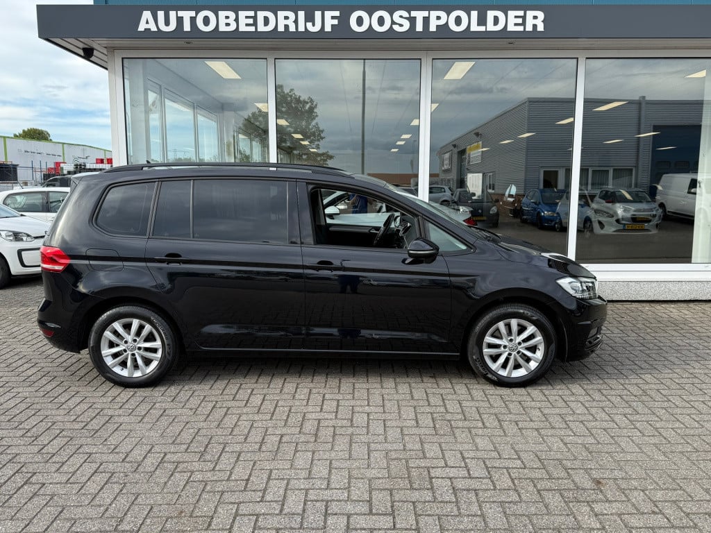 Volkswagen Touran 1.5 tsi highline 7 persoons dsg