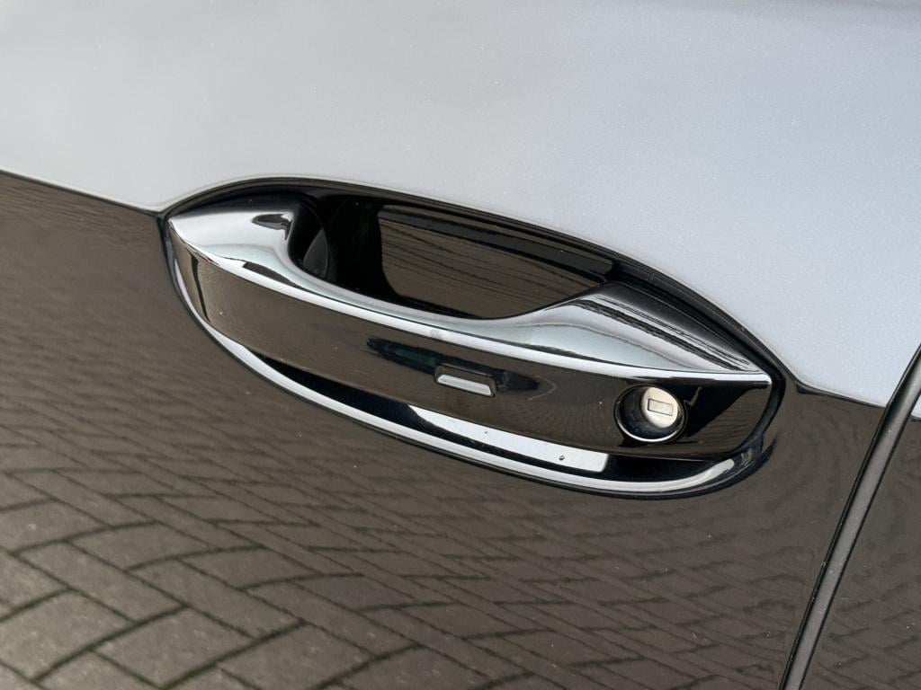 Volkswagen Golf 2.0 tsi r 4motion | pano | harman / kardon | stage 1+ 380pk