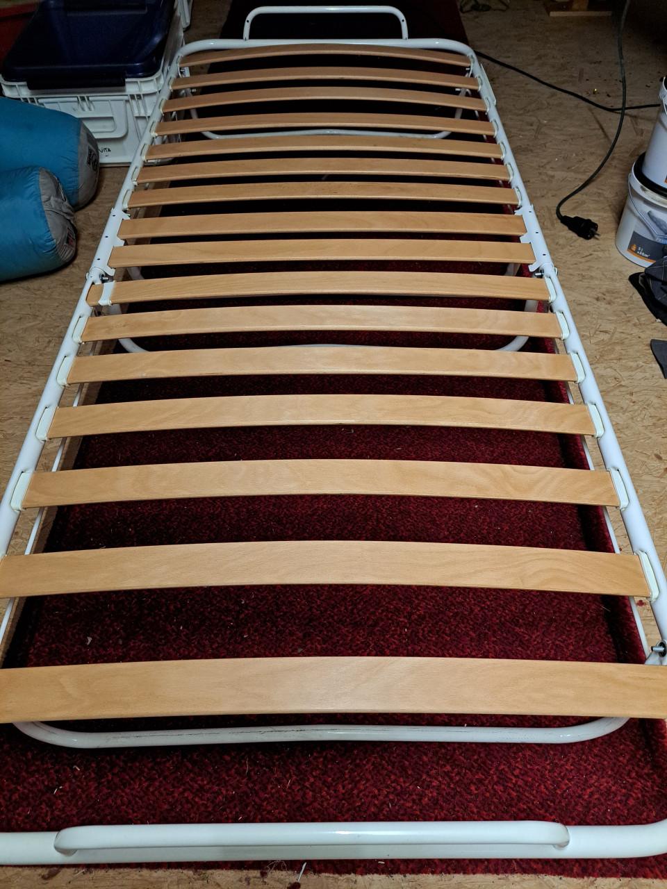 Metalen opklapbed inklapbed met houten lattenbodem 80x190 cm