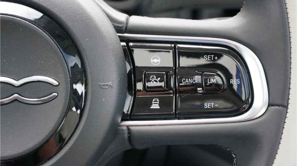 Fiat 500e la prima 42 kwh rijklaar incl garantie soh 92,1%