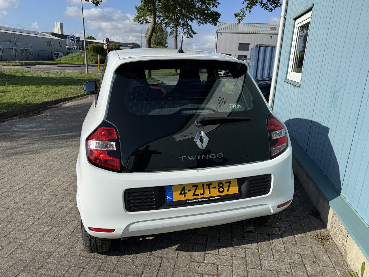 Zeer Leuke Renault Twingo klaar om mee weg te rijden!