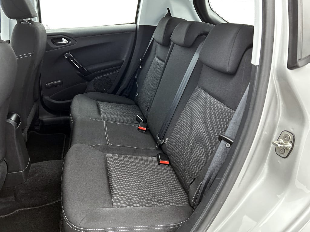 Peugeot 208 1.2 puretech blue lion | rijklaar |