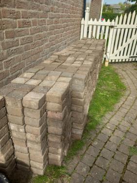 GRATIS TUINTEGELS - DIRECT BESCHIKBAAR