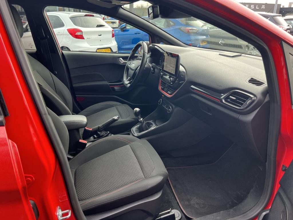 Ford Fiesta 1.0 ecoboost 100pk 5dr st-line | cruise control , zwart dak , g