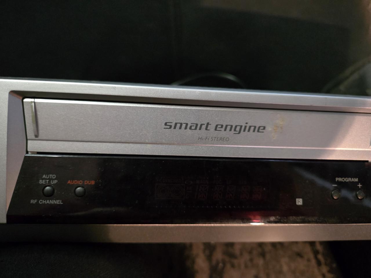 Sony SLV-SE810 VHS-videorecorder. Geen afstandsbediening.