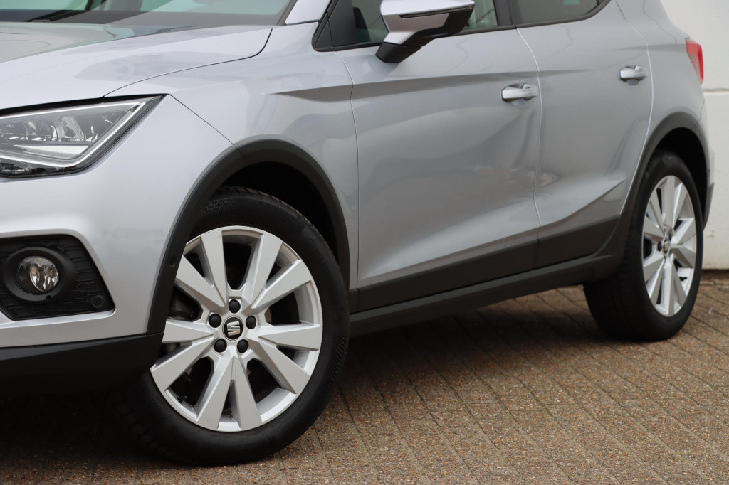 Seat Arona 1.0 tsi 95pk style business intense beats