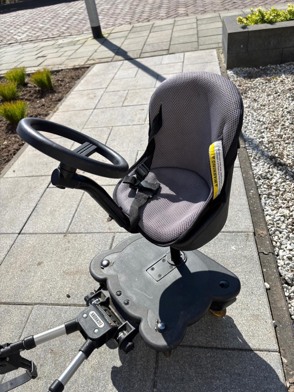 Meerijplank met zitje voor kinderwagen