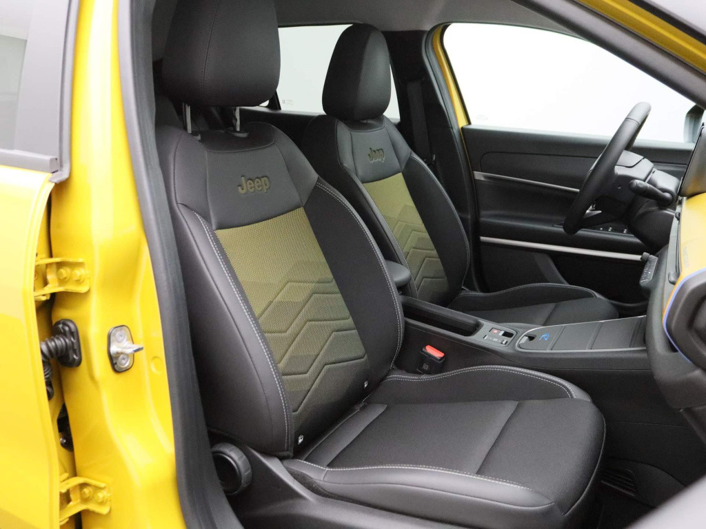 Jeep Avenger 1st edition 54 kwh | full option | navigatie | climate control