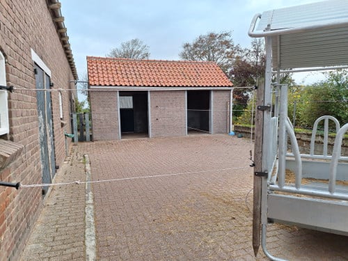 Paarden pensionstalling heeft boxen vrij