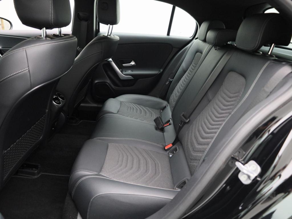 Mercedes-Benz A-Klasse 250 e luxury line | automaat | navigatie | apple car