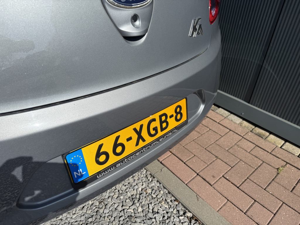 Ford KA 1.2 cool & sound 3-drs