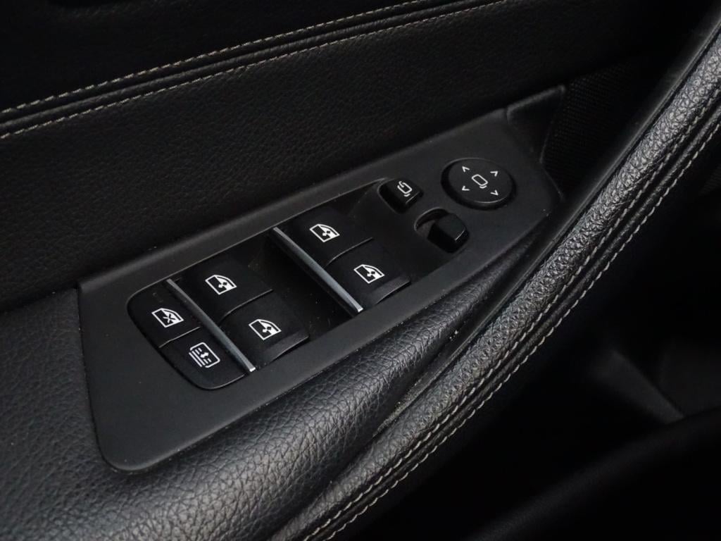 BMW 5 Serie 520i high executive