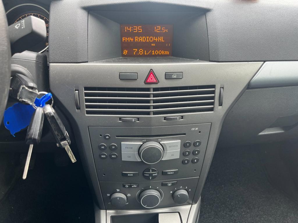 Opel Astra wagon 1.8 edition | trekhaak | airco |