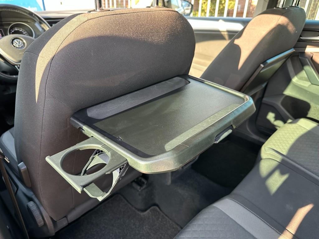 Volkswagen Tiguan 1.4 tsi 150pk act comfortline trekhaak 1800kg pdc dab+ na