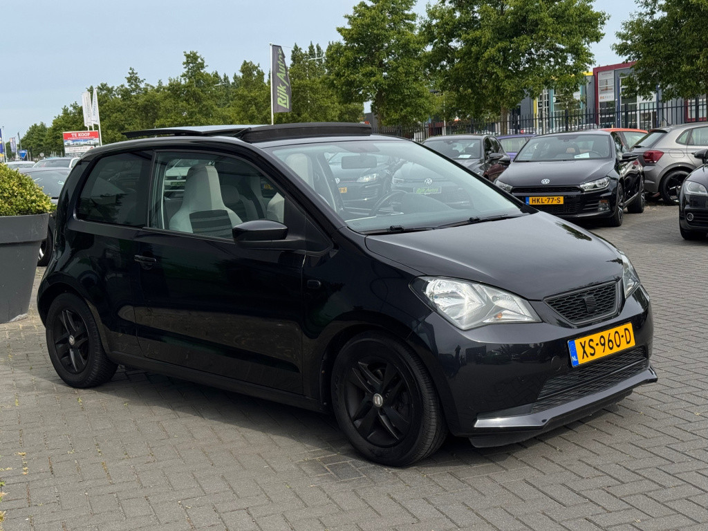 Seat Mii 1.0 style chic * panoramadak * stoelverwarming