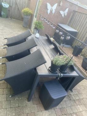 6 persoons tuintafel incl stoelen en kussen
