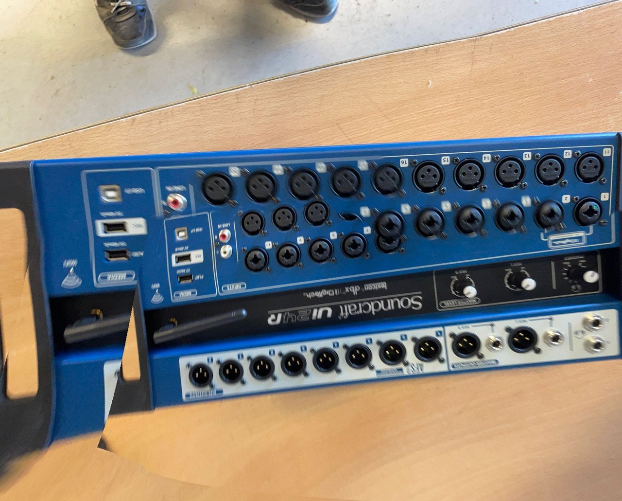 Soundcraft UI24R Digitale Rack Mixer
