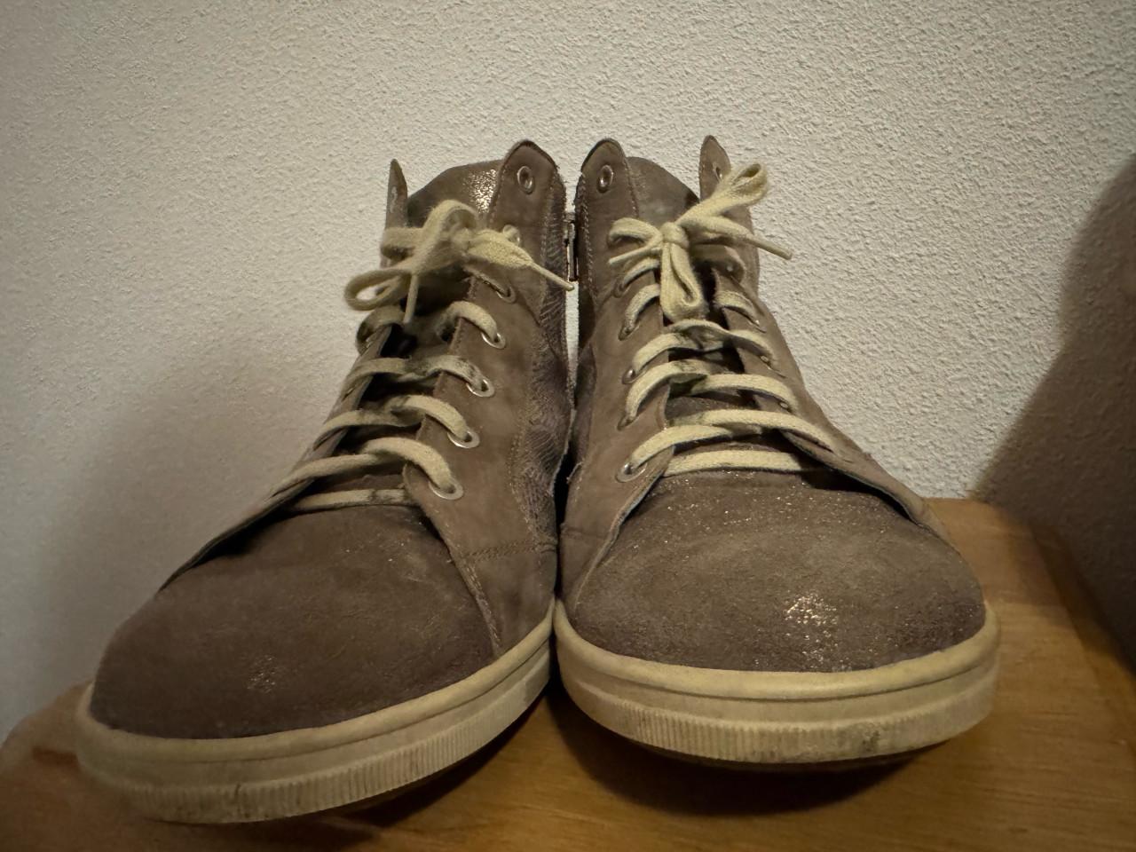 Hoge damesschoenen van Durea, maat 43 h