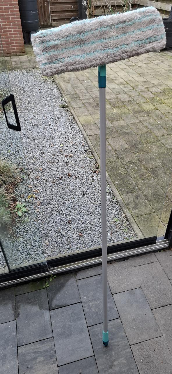 Vloermop te koop.