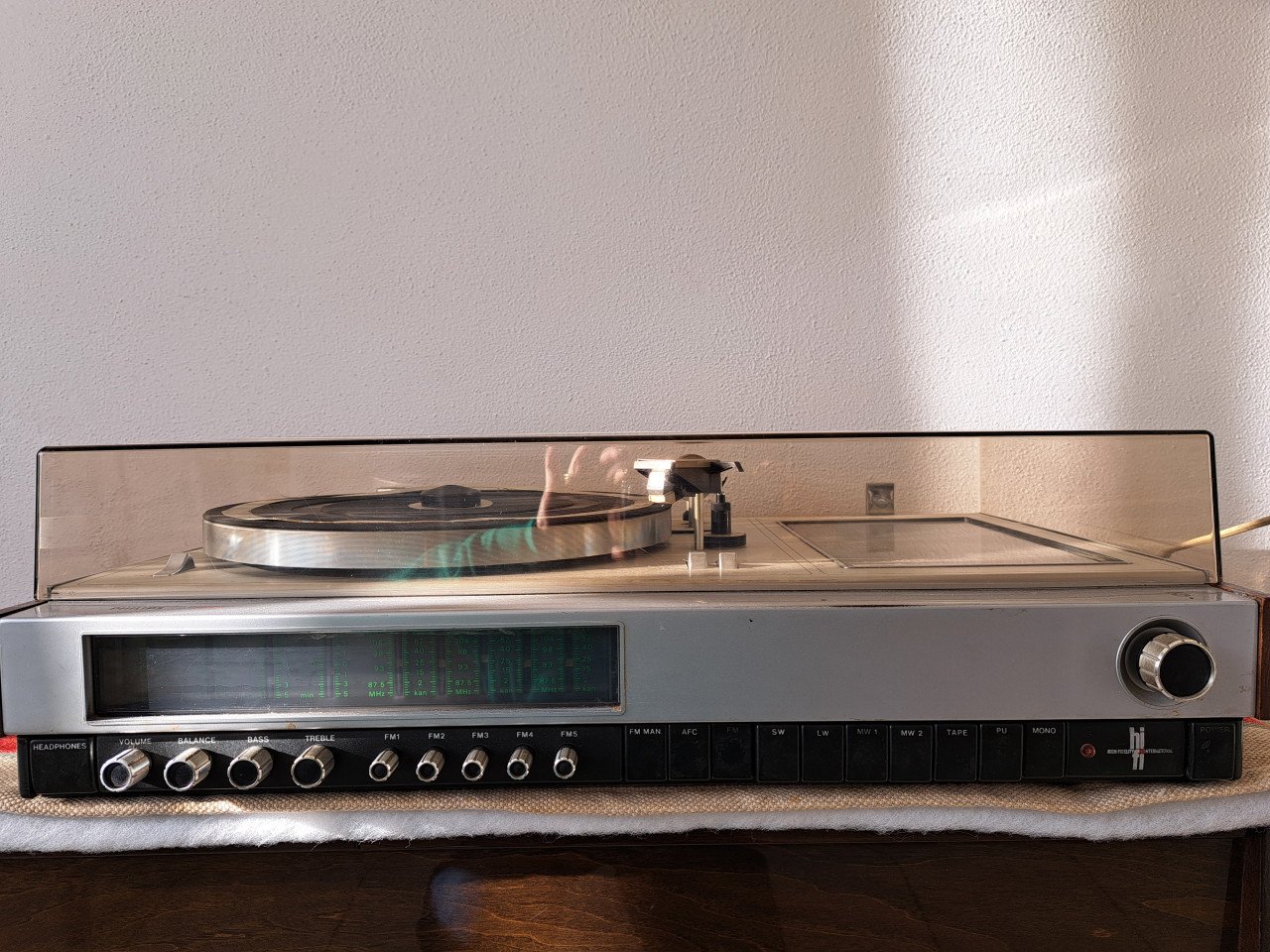 Platenspeler ,radio en versterker