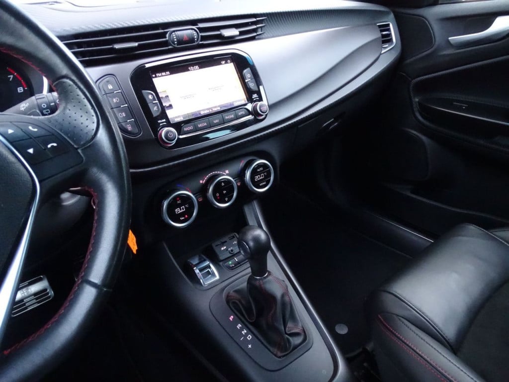Alfa Romeo Giulietta 1.750 turbo veloce 240pk | sportstoelen | xenon