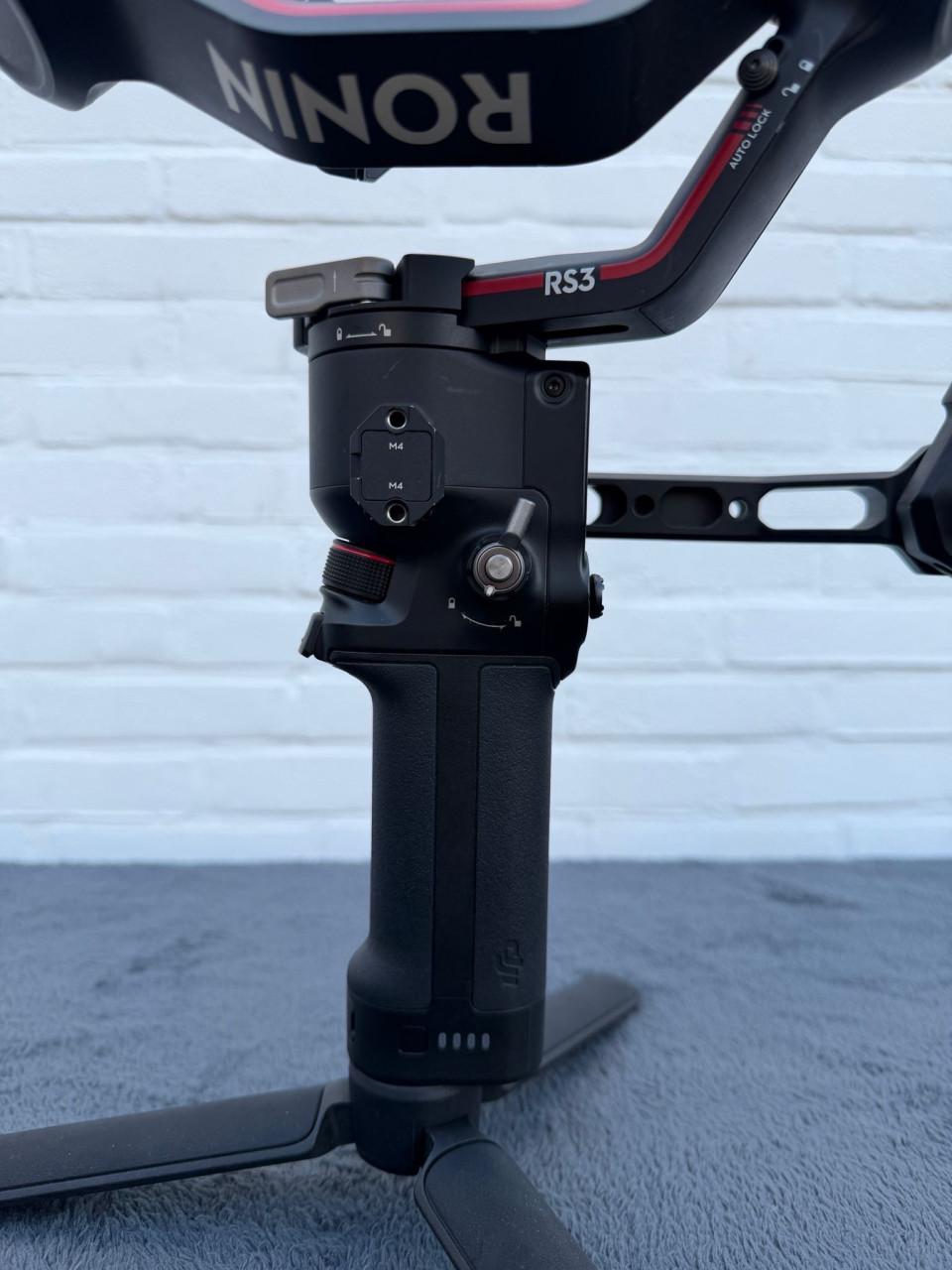 DJI- RS3 Gimbel + SmallRing Sling handgrip + Smallrig Vertical