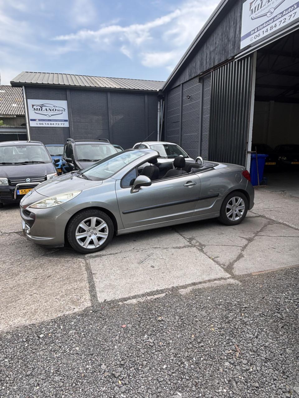 Peugeot 207 cabrio jaar apk