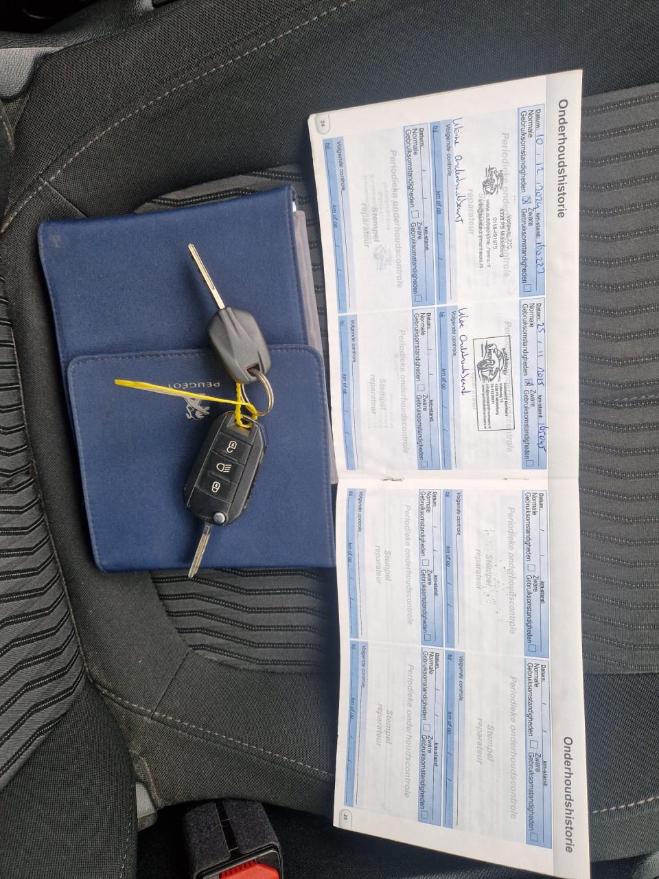 Peugeot 308 1.2 VTi Active