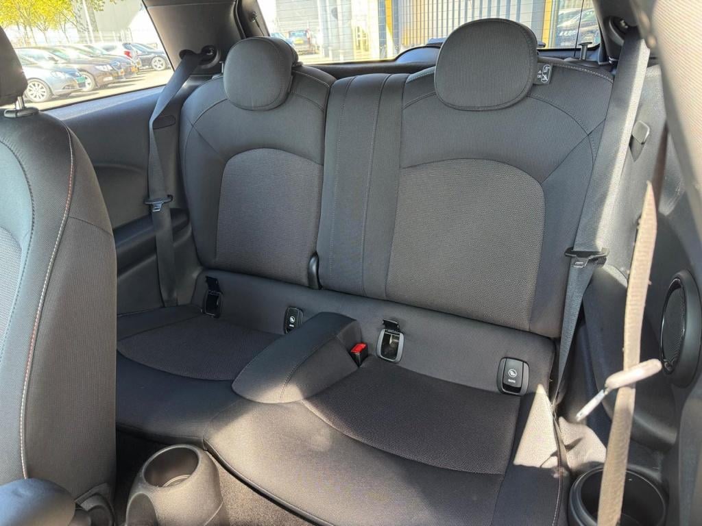 Mini 3-deurs mini 1.5 automaat