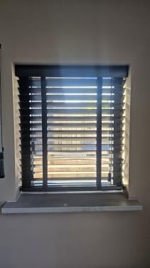 Houten jaloezie zwart 638 x 765