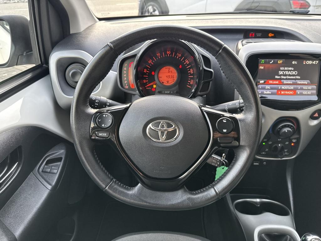 Toyota Aygo 1.0 vvt-i x-play | 1ste eigenaar | navi | apple carplay | achte