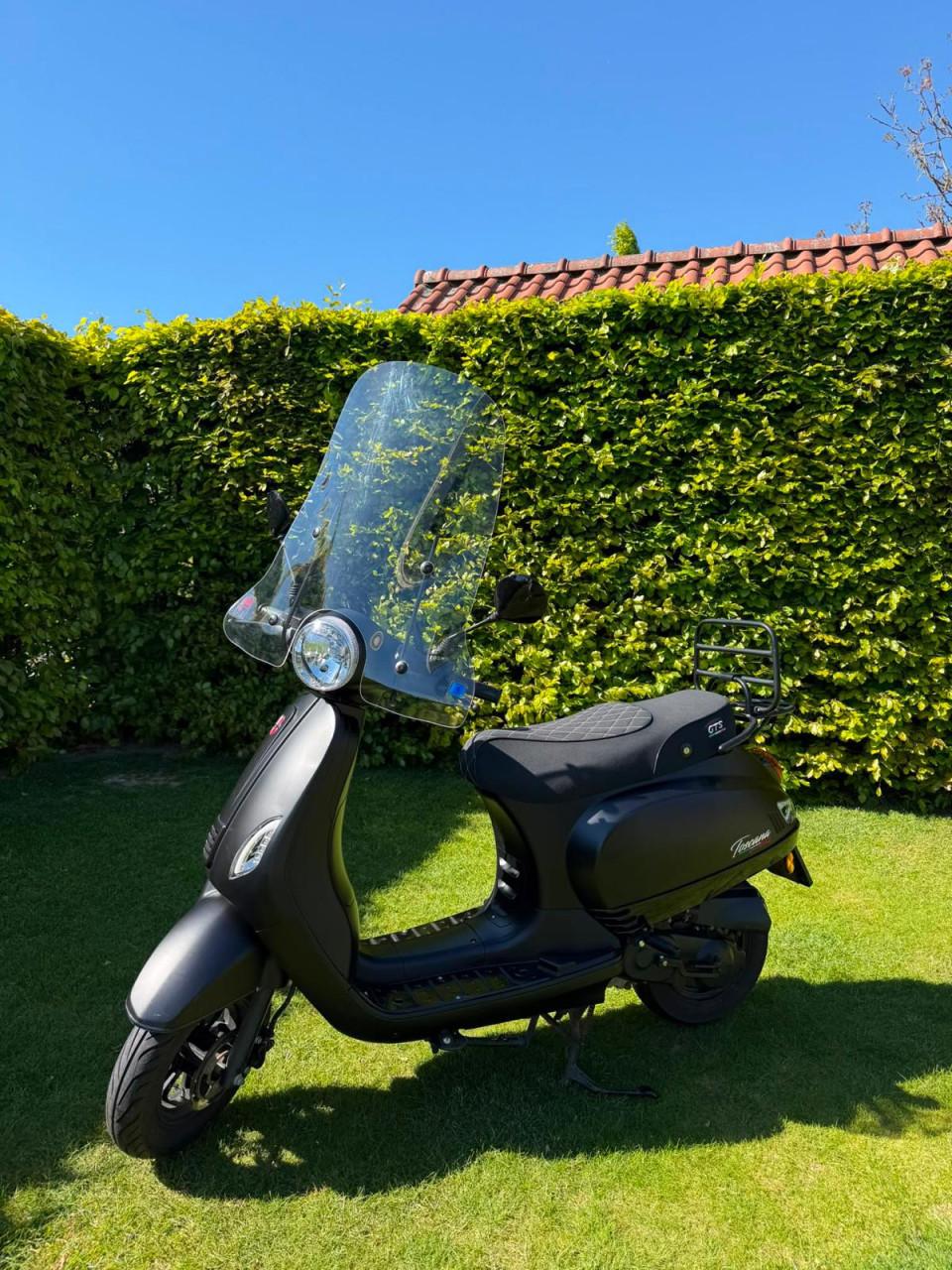 Scooter GTS Toscana