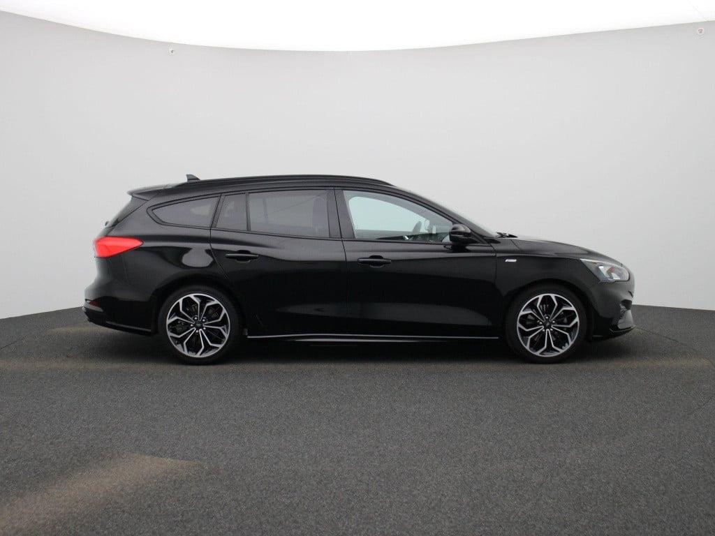 Ford Focus wagon 1.0 ecoboost hybrid st line business | lage km stand | nav