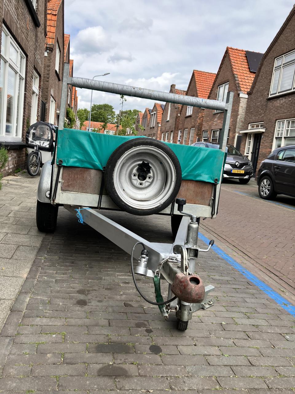 Nette aanhangwagen geheel compleet