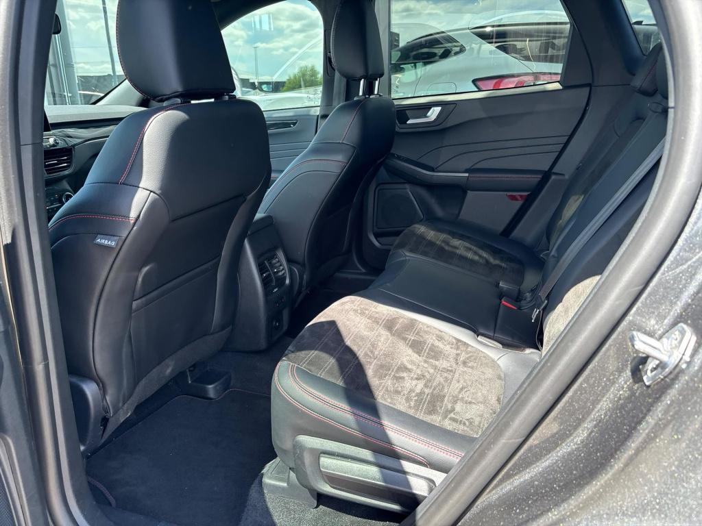 Ford Kuga phev 225pk st-line x,winterpakket , carplay , adaptive cc