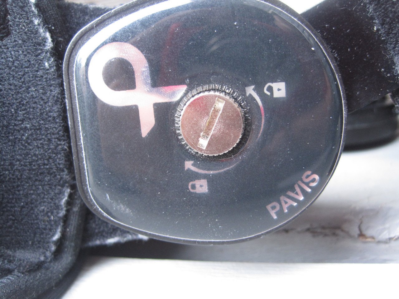 Kniebrace links